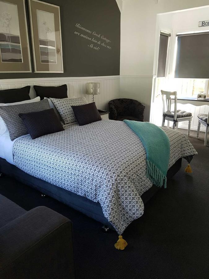 Creek Cottage Bed And Breakfast Traralgon Extérieur photo